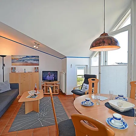 Rosa 5 Apartment Glowe