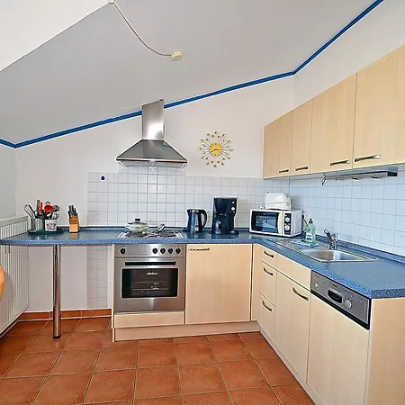 Rosa 5 Apartment Glowe