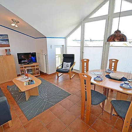 Rosa 5 Apartment